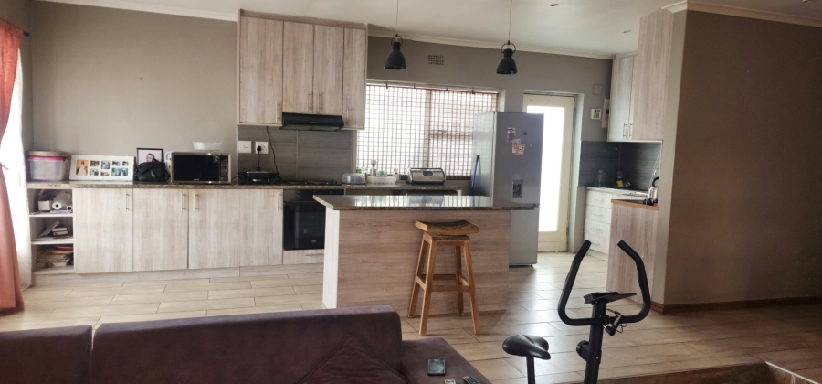 To Let 3 Bedroom Property for Rent in Bay View Western Cape